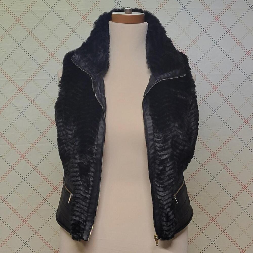 Ci Sono By Cavalini Black Faux Leather and Faux Fur Vest Ladies Size Medium